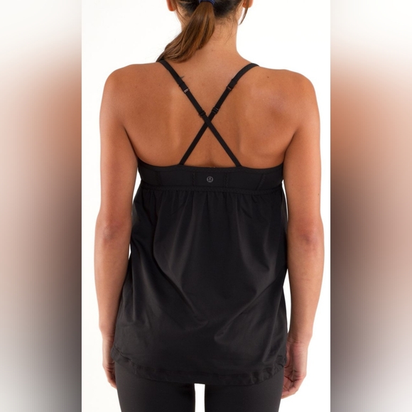 Lululemon 10 Rehearsal Tank - Picture 2 of 5